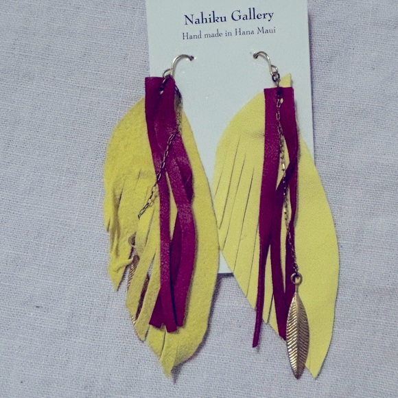 ✨BEAND NEW✨ Hand made Earrings made in Hana, Maui Sz OS - Picture 2 of 2